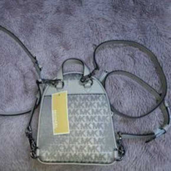 MK Signature Brooklyn, Mini Convertible Messenger Backpack, xs - Picture 4 of 16